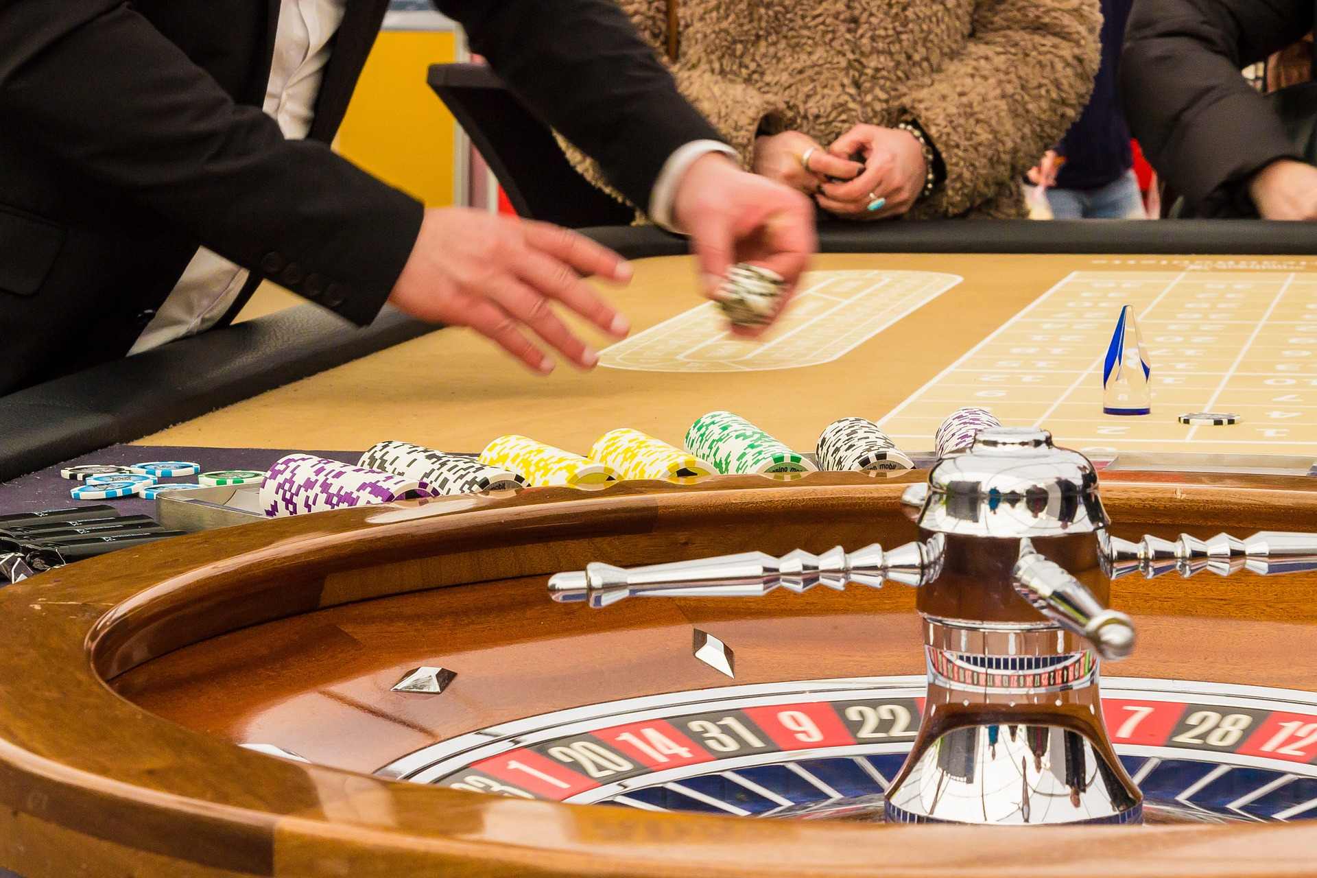Ein Roulette Kessel im Casino
